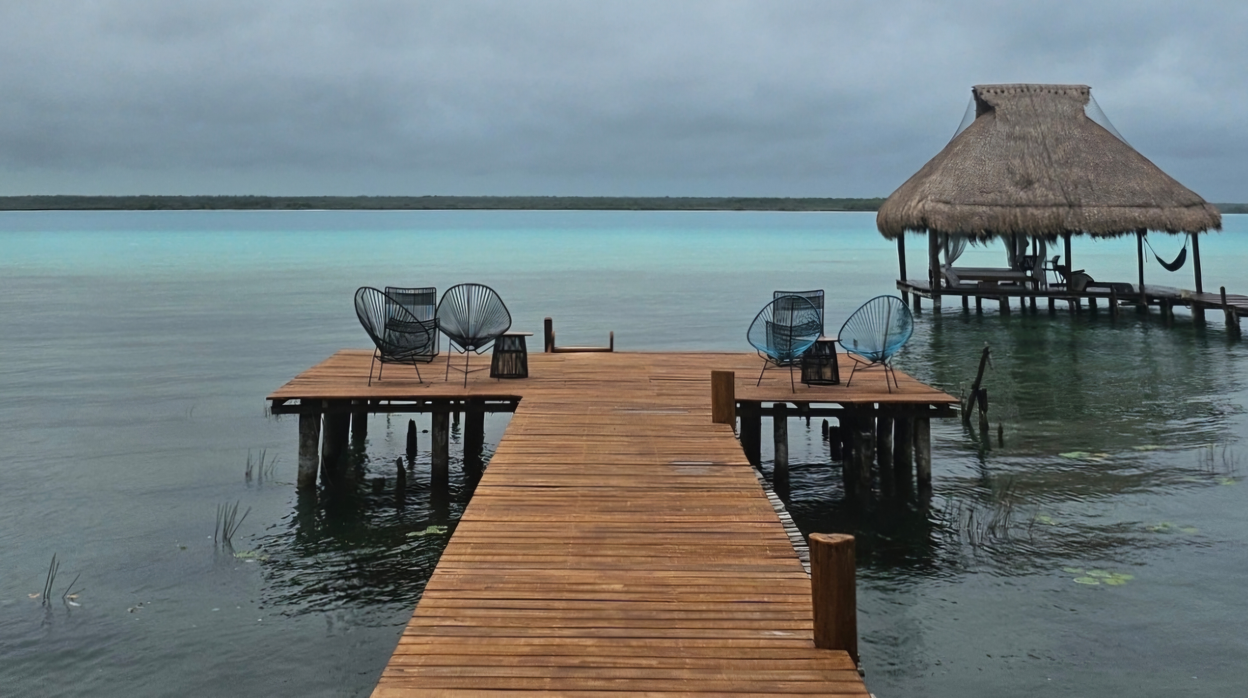 Bacalar: Donde nace el cielo y surgió la vida
